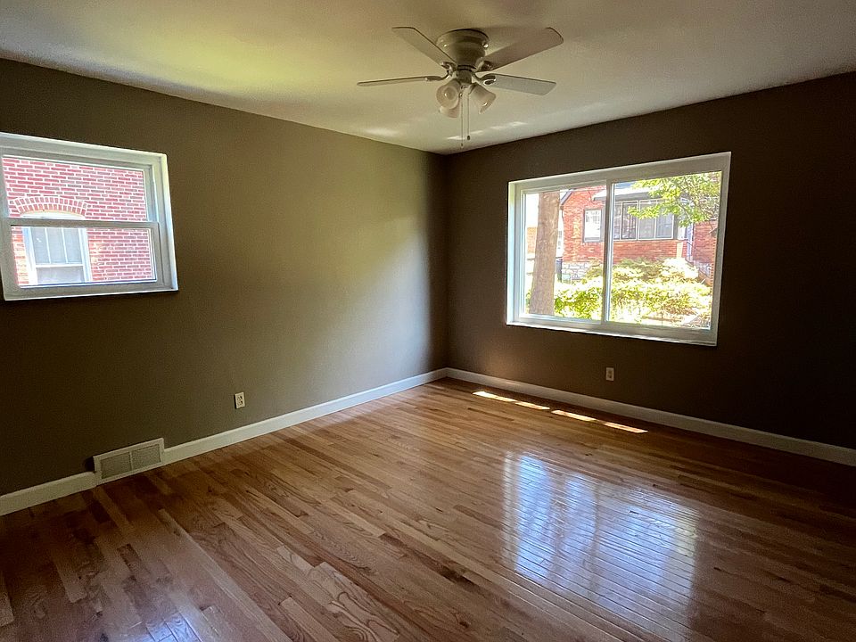 1st image of 7120 Amherst Ave #7120