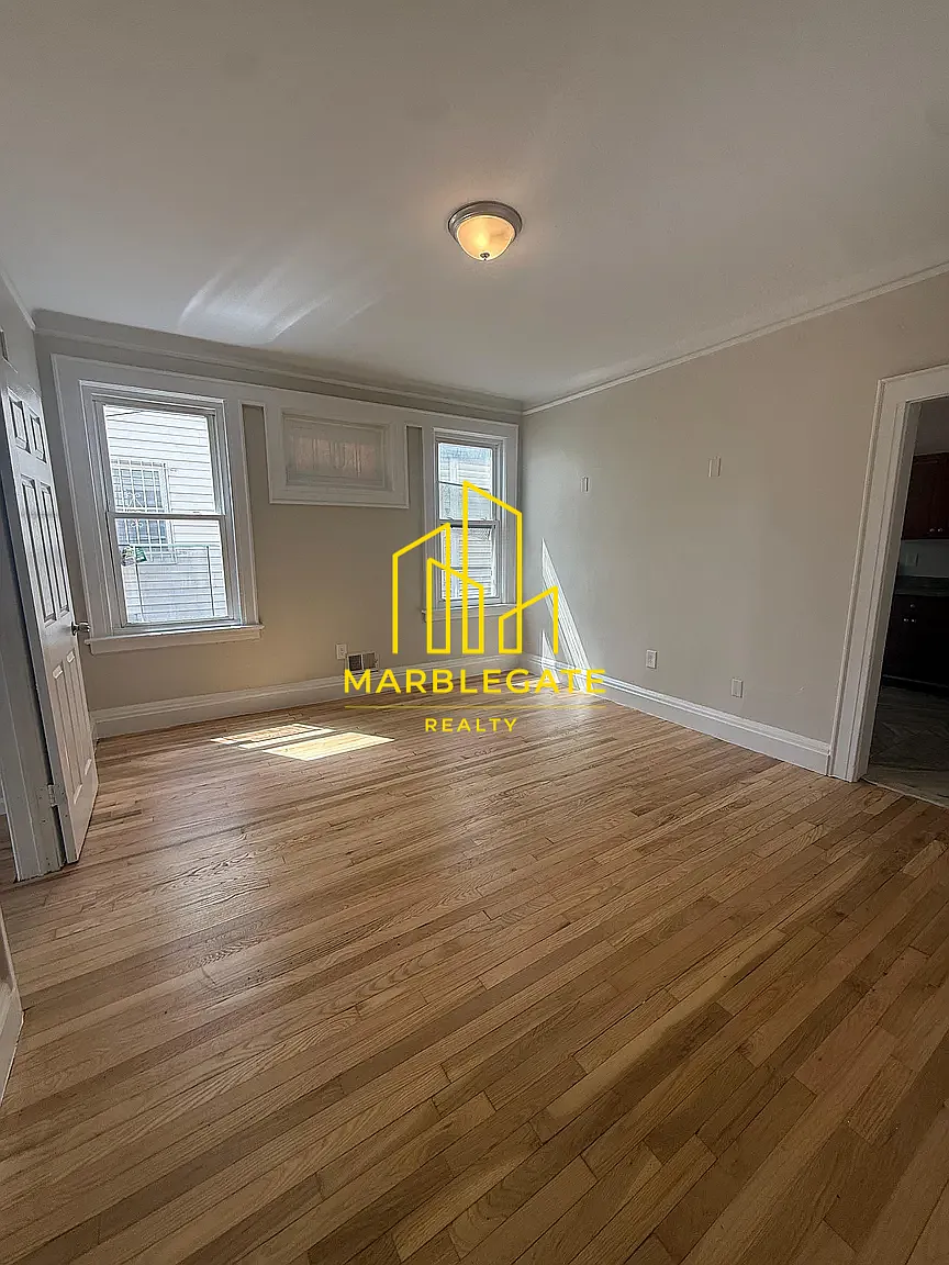 2 bed, 850 sqft, $1,850 — Photo 3