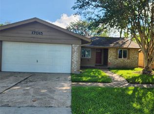 17015 Townes Rd, Friendswood, TX 77546