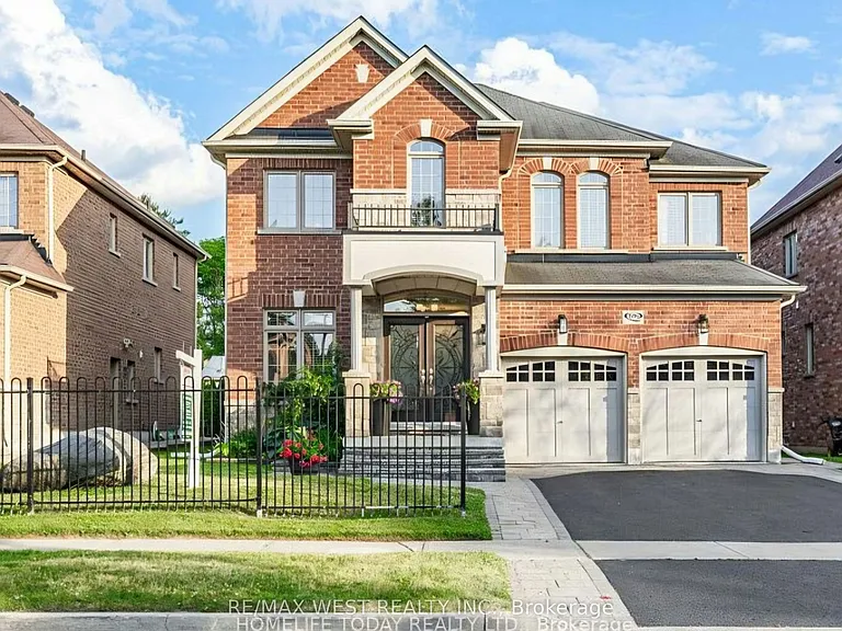 Valley Ridge Cres — Photo 1