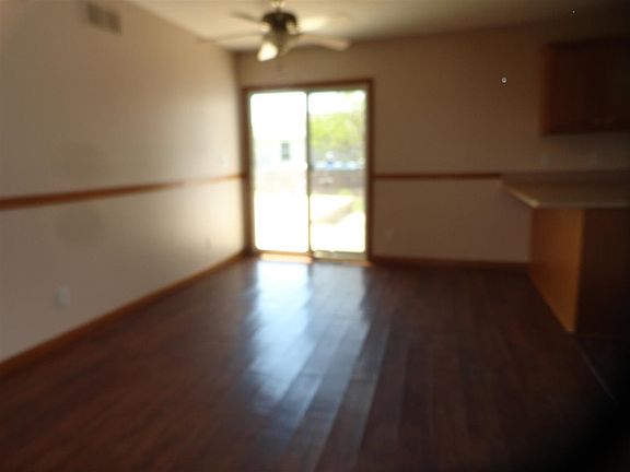 2nd image of 1006 Eagle Dr