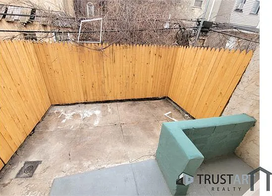 2538 N Gratz St — Photo 10