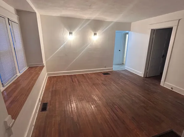 119 N Dicks St, Muncie, IN 47303