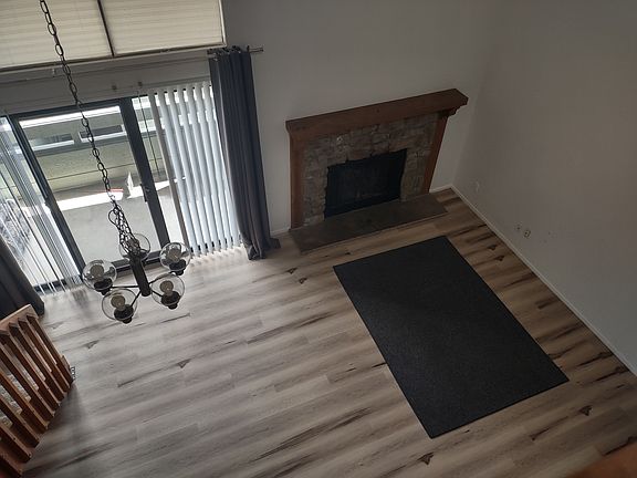 4th image of 148 W Rockrimmon Blvd APT 304
