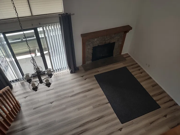 148 W Rockrimmon Blvd #304 — Photo 4