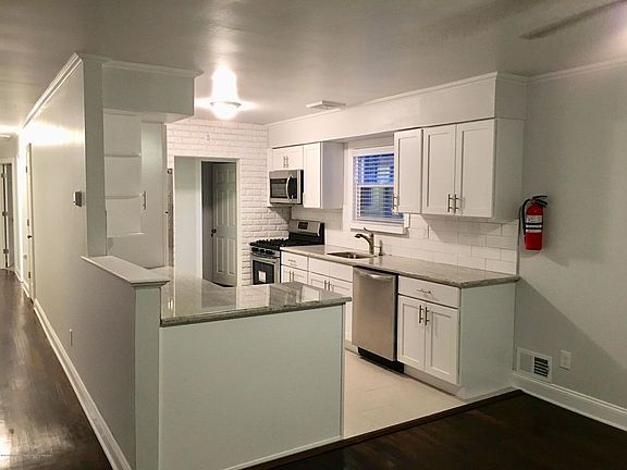 2nd image of 1058 Crystal Dr
