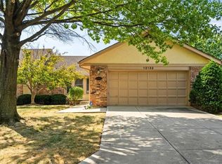 12132 Monrovia St, Overland Park, KS 66213
