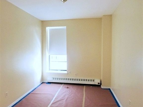 5th image of 35 Central Park N APT 3A