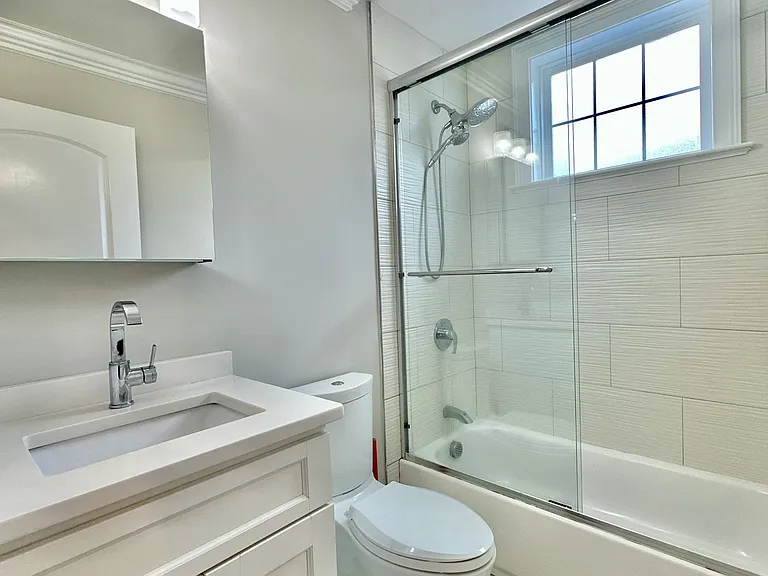 3411 Washington St #1 — Photo 4