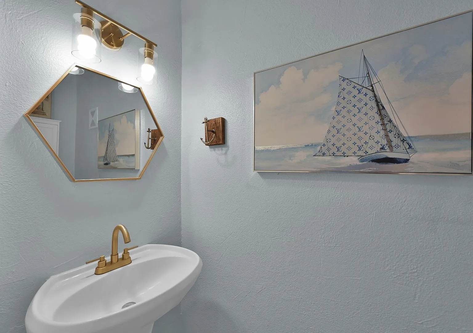 Inviting Townhouse in Walden — Photo 4
