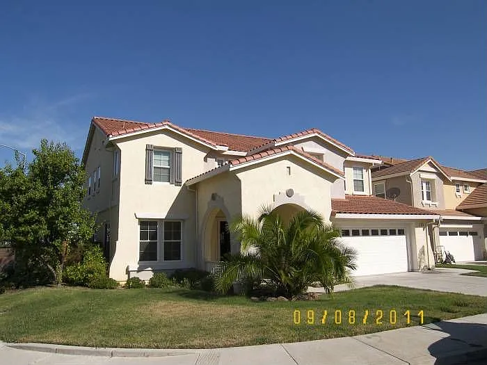 878 Inverness Ln photo 1