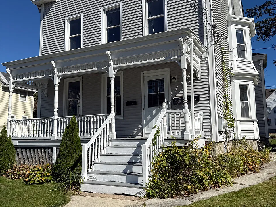 1 Summer St #2