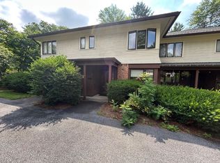 17 Wrisley Ct, Essex Junction, VT 05452