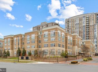 12000 Market St APT 308, Reston, VA 20190