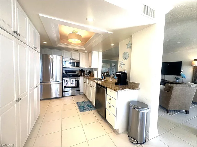 10475 Gulf Shore Dr #113 — Photo 13