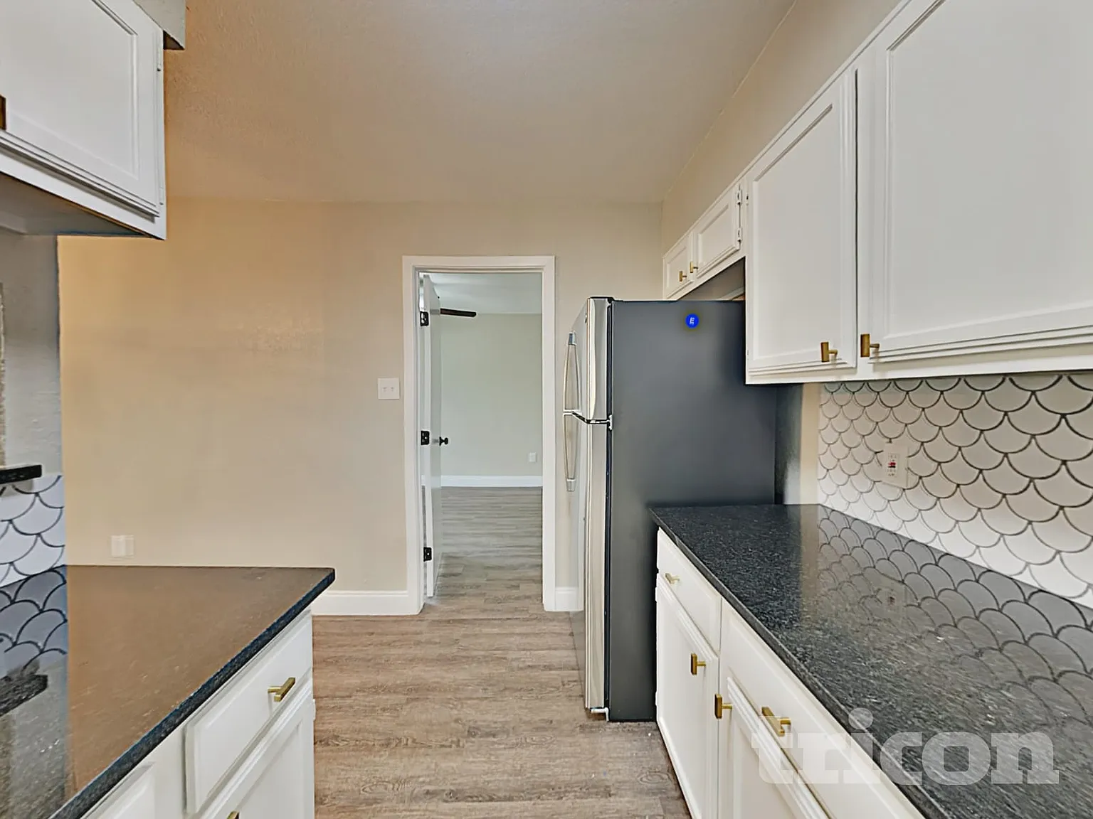 837 Pine Mountain Drive Burleson TX — Photo 4