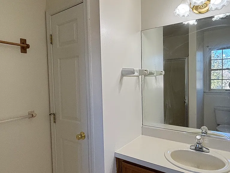 408 Tamarack Dr — Photo 36
