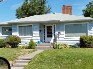 819 W 12th St, The Dalles, OR 97058