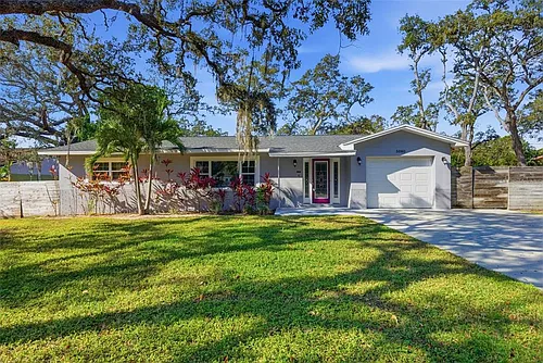 5080 Oaklawn Ln Photo 1