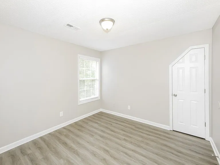 1609 Blossom Dr — Photo 13
