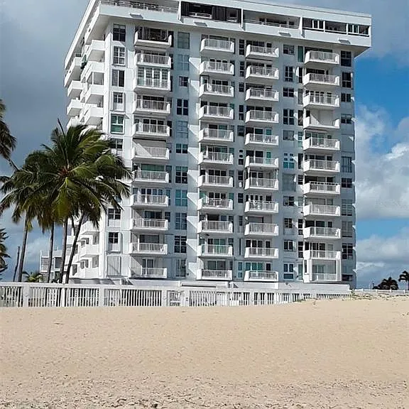 Isla Verde Ave. Cond. El Girasol #303 — Photo 2