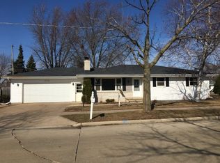2712 E Forest St, Appleton, WI 54915