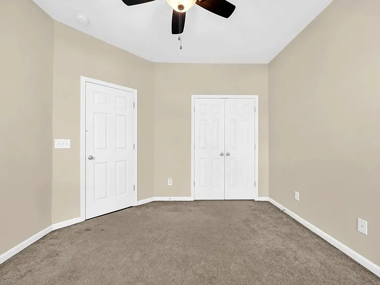 414 Carriage Lake Dr — Photo 18