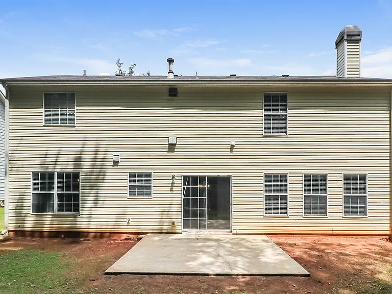 1240 Chris Lake Dr — Photo 17