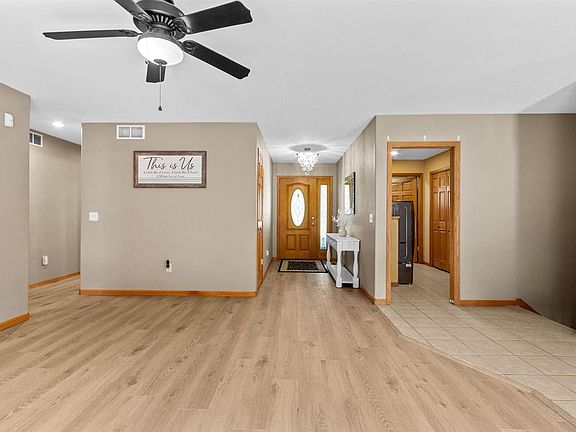 4th image of 5011 PRAIRIE RIDGE DRIVE