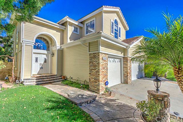 1st image of 27439 Whitefield Pl