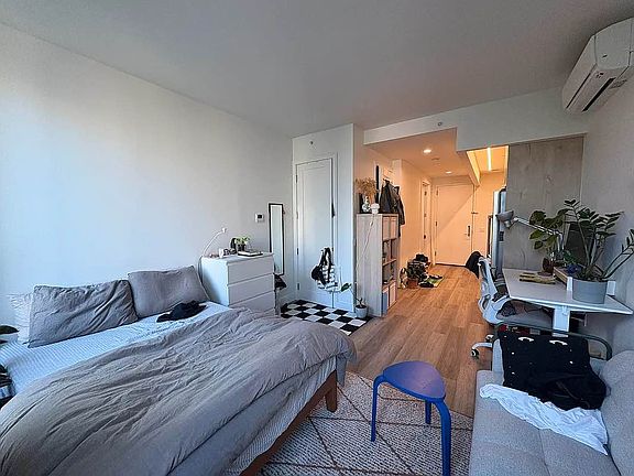 4th image of 156 Clarkson Ave #5T
