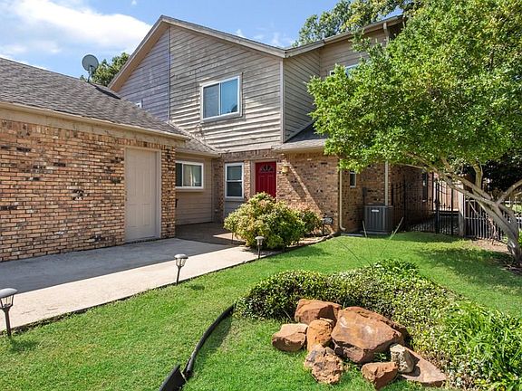 3rd image of 1416 Palmnold Cir W