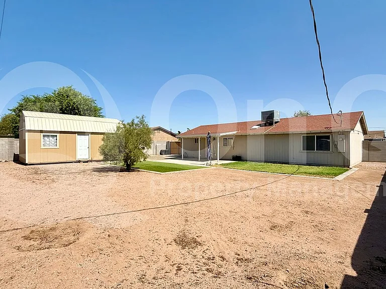 11334 E Elton Ave — Photo 16