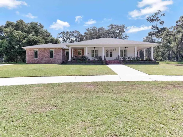 500 Petty Dr, Cantonment, FL 32533