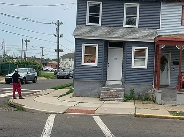 153 E Federal St, Burlington, NJ 08016