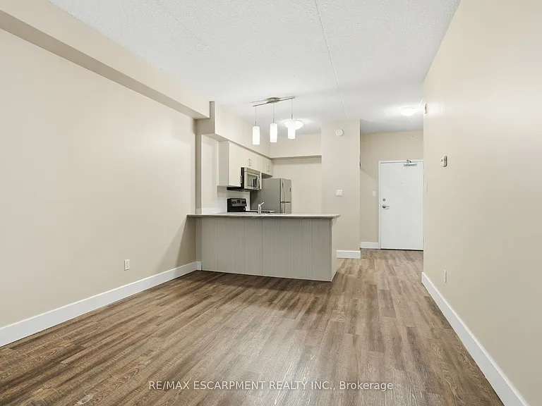 149 Main St W #309 — Photo 13
