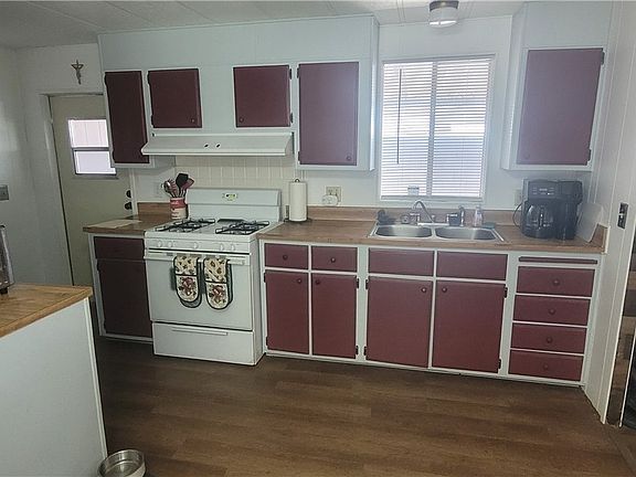 2nd image of 583 Harbor Drive