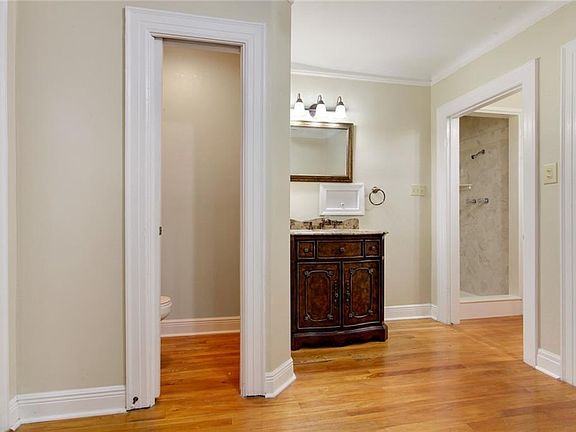 5th image of 508 N Labarre Rd