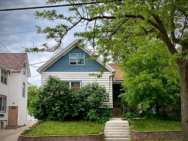 1834 N Humboldt Ave — Photo 12