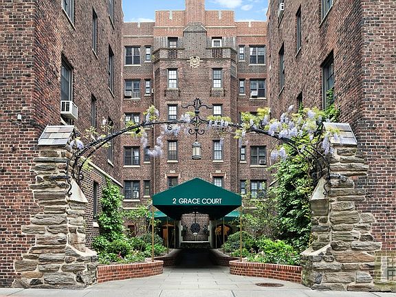 2nd image of 2 Grace Ct APT 6A