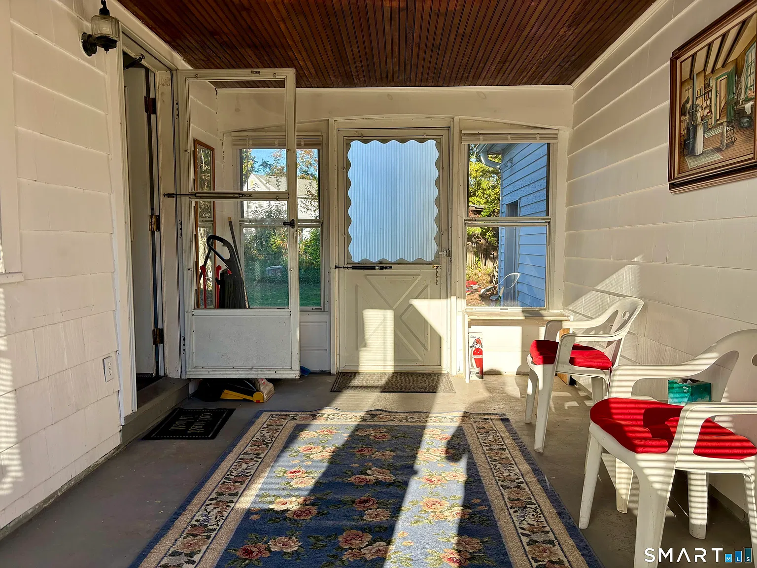 3 bed, 1.5 bath, 1898 sqft, $2,700 — Photo 3