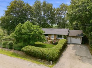 263 Weirs Ln, Hamilton, ON L9H5E1