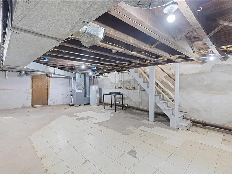 1602 Pershing St #1 — Photo 9