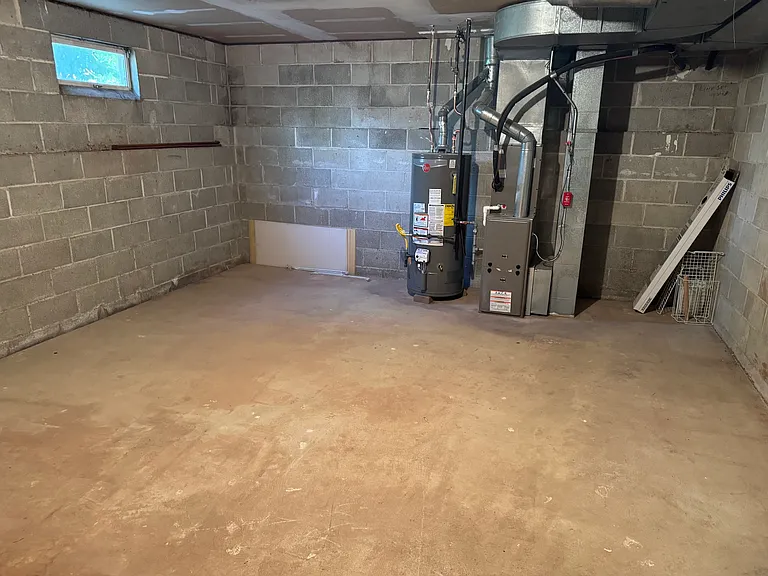 21 Springvalley Blvd — Photo 12