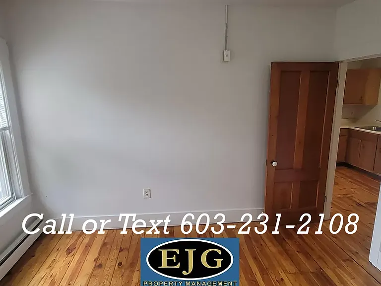 14 Main St #7 — Photo 14