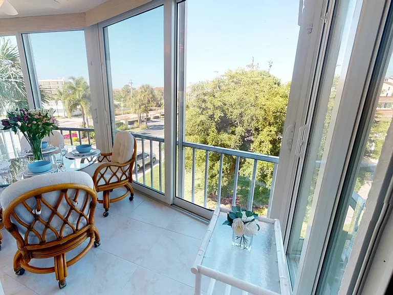 1215 S Portofino Dr #D301 — Photo 6