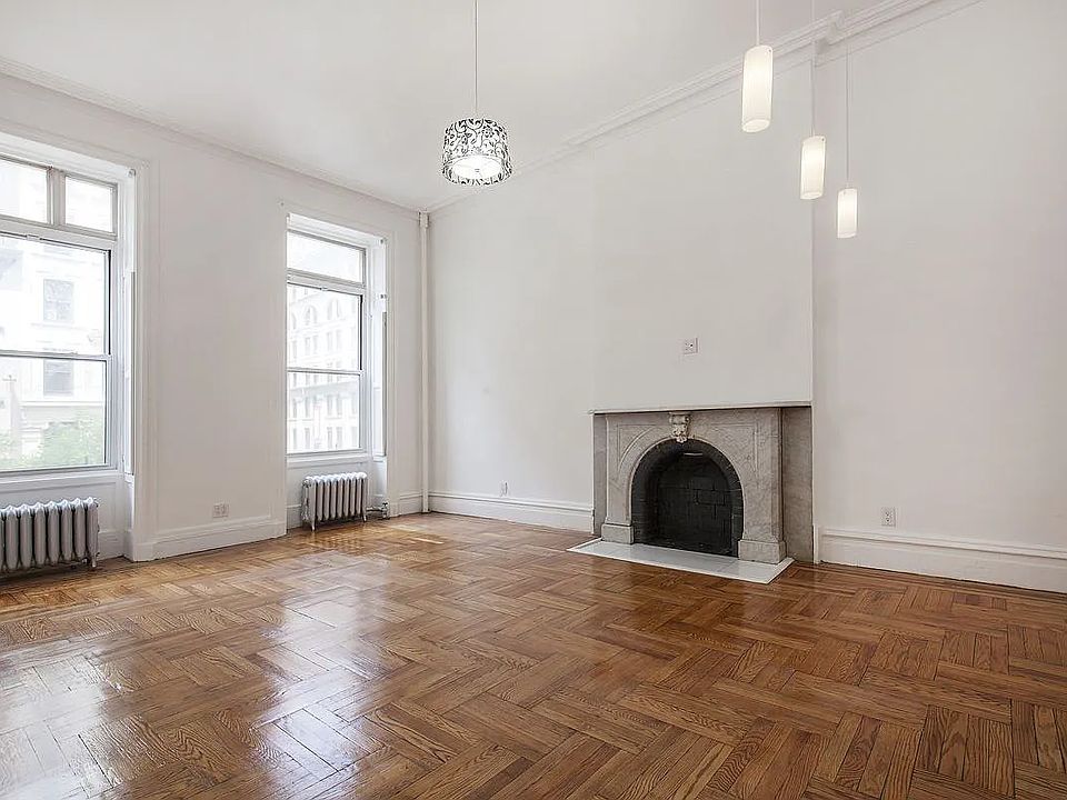 1st image of 59 5th Ave APT 2A
