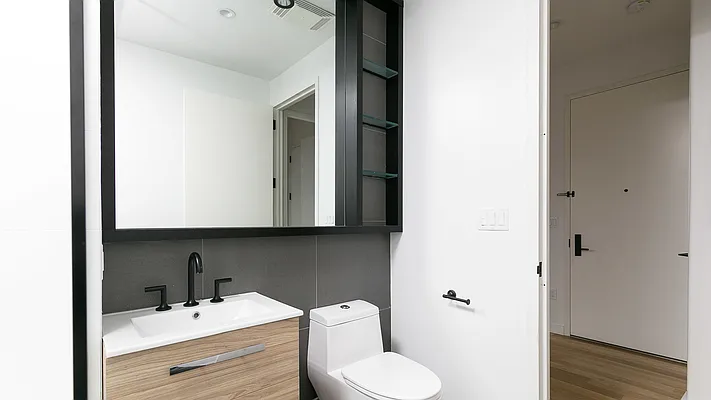 Rented by Nooklyn NYC LLC | media 23