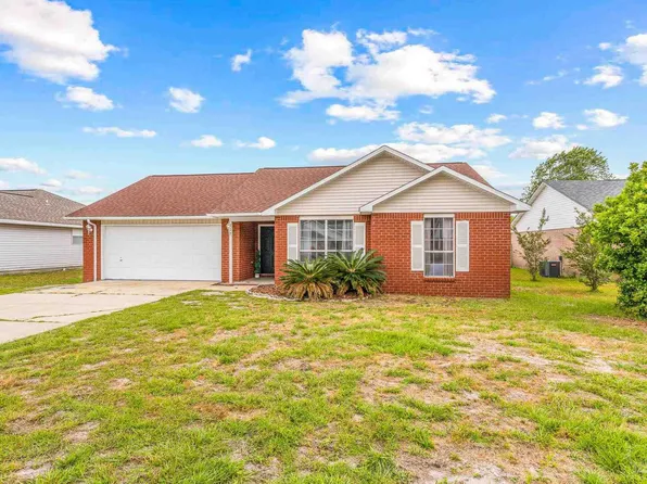 117 Carrier Dr, Pensacola, FL 32506