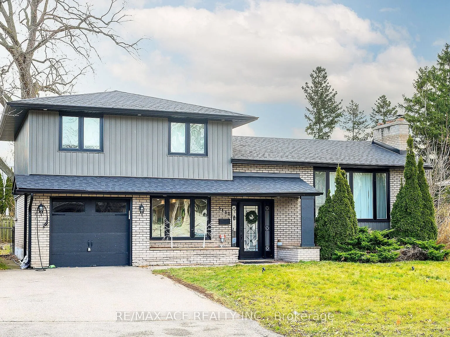 4 bed, $3,900 — Photo 2